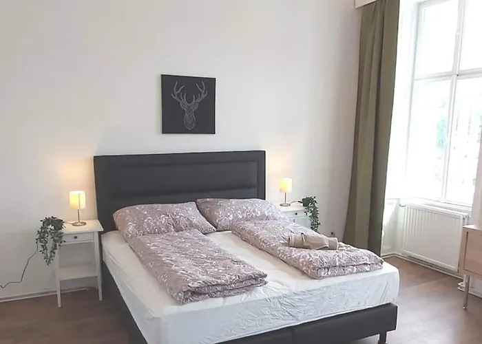 Cozy New Apartment Near Hannovermarkt